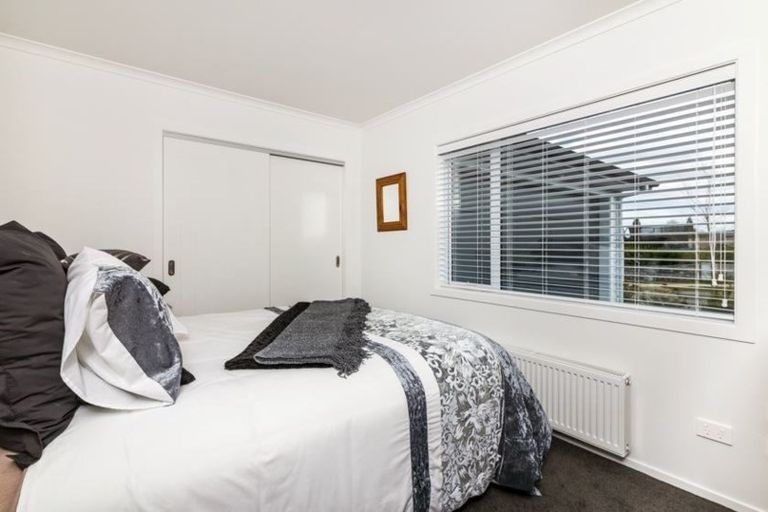 Photo of property in 2 Huka Heights Drive, Rangatira Park, Taupo, 3330