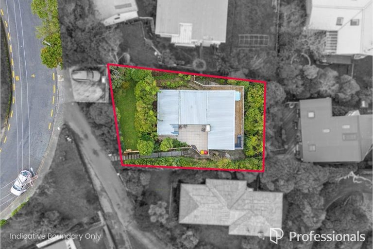 Photo of property in 7 Titiro Moana Road, Korokoro, Lower Hutt, 5012