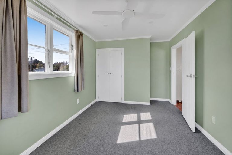 Photo of property in 31 Wilson Street, Waverley, 4510
