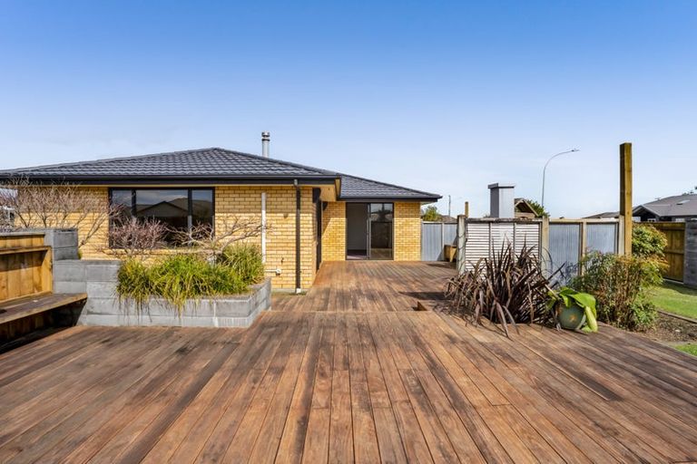 Photo of property in 2 Rawiri Drive, Bell Block, New Plymouth, 4312