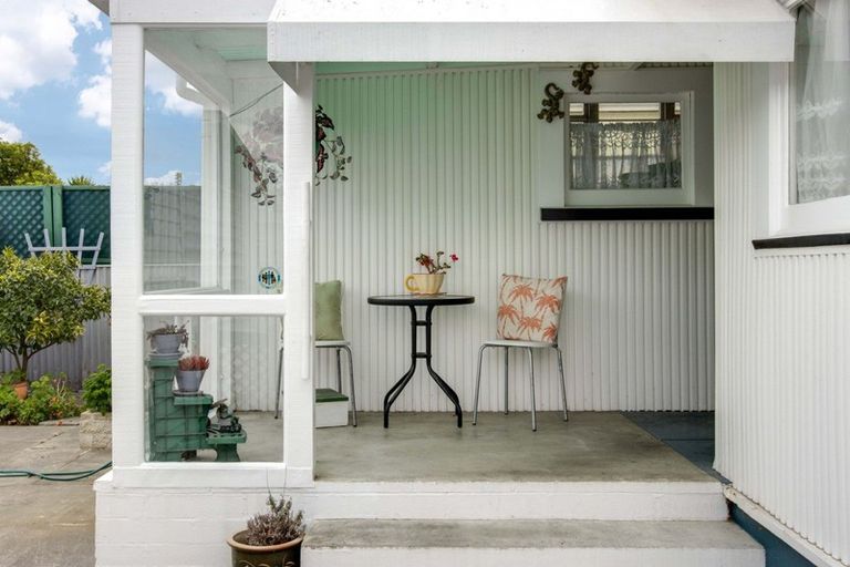 Photo of property in 12 Creagh Street, Te Awa, Napier, 4110