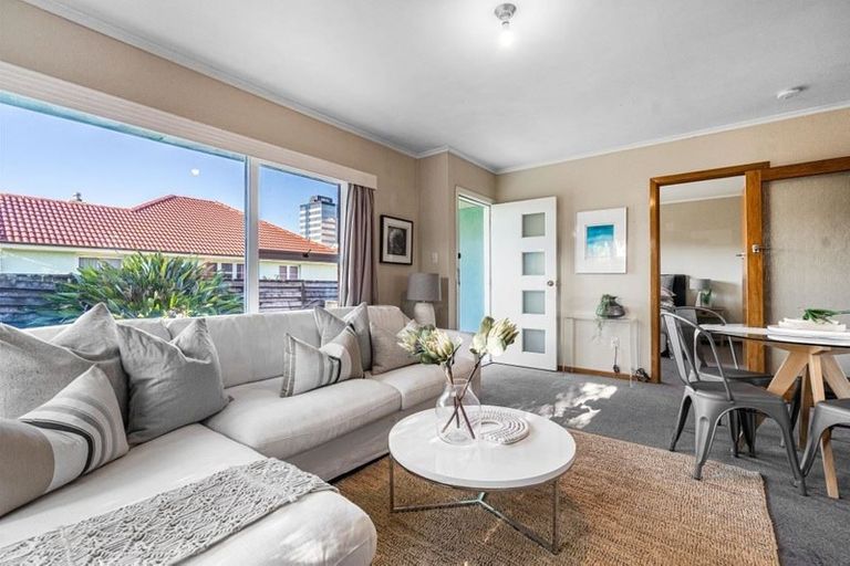 Photo of property in 6/41 Anzac Street, Takapuna, Auckland, 0622
