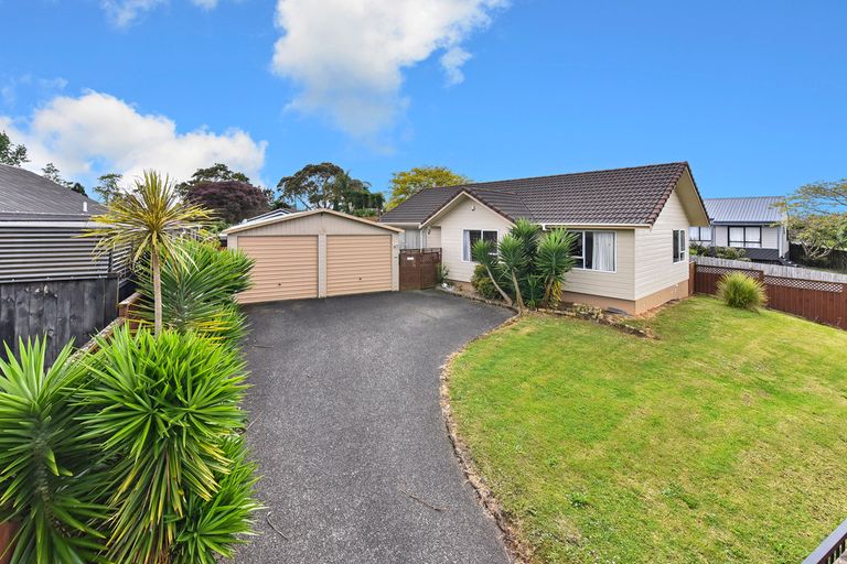 Photo of property in 119 Carnoustie Drive, Wattle Downs, Auckland, 2103