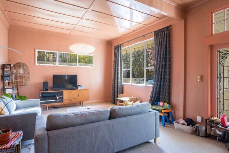 Photo of property in 106 Kawai Street, Nelson South, Nelson, 7010