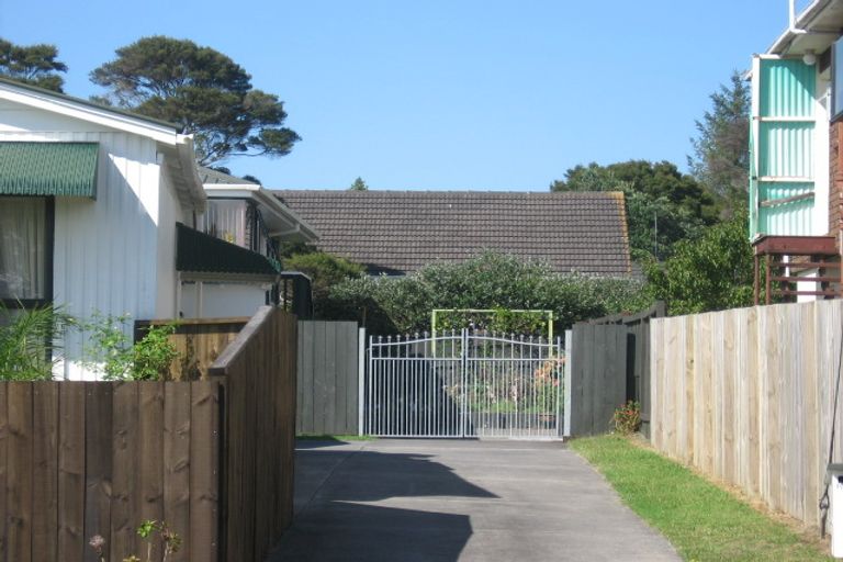 Photo of property in 1/3 Sheridan Drive, New Lynn, Auckland, 0600