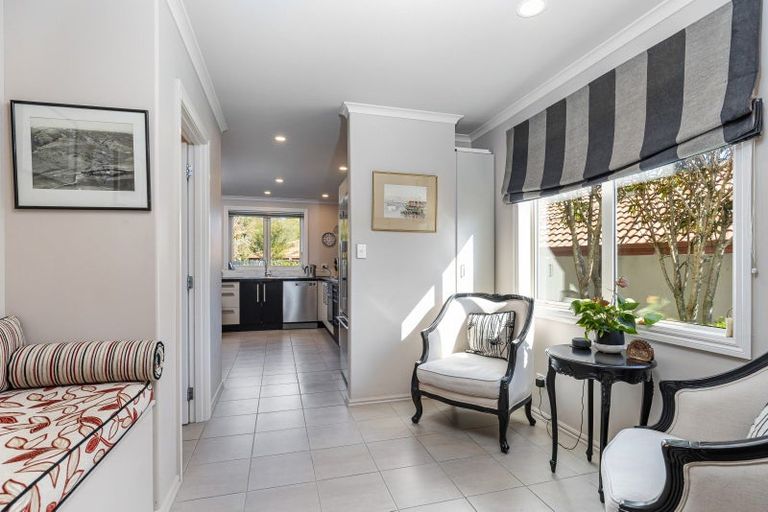 Photo of property in 10 Glentui Place, Waikawa, Picton, 7220