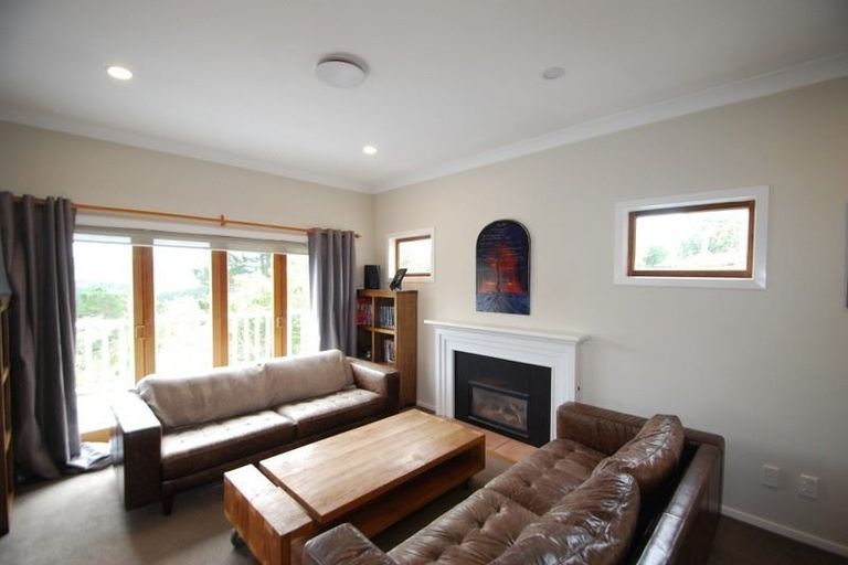 Photo of property in 38 Homewood Avenue, Karori, Wellington, 6012