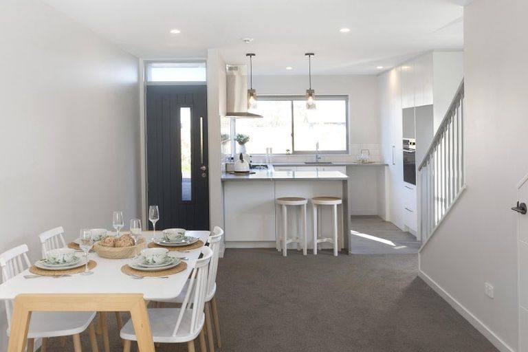 Photo of property in 25 Kakapo Lane, Redwood, Christchurch, 8051