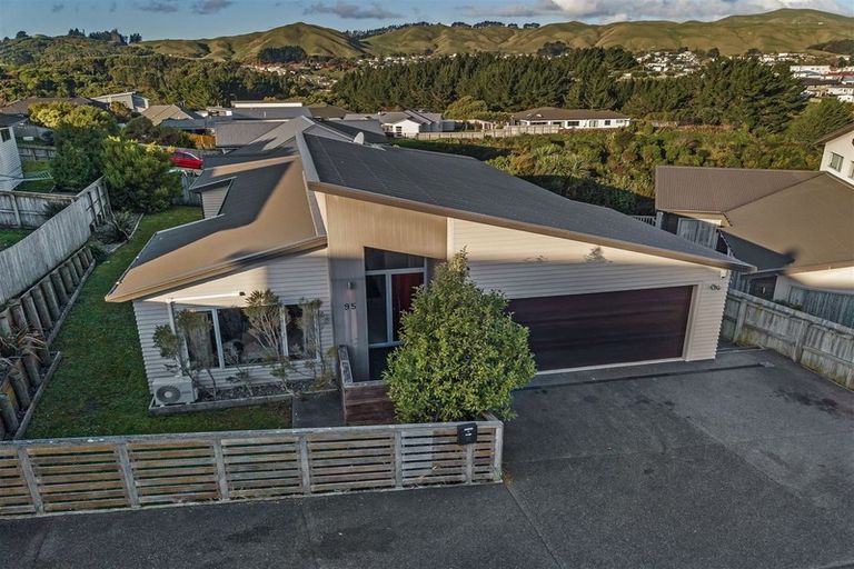 Photo of property in 95 Te Puia Drive, Aotea, Porirua, 5024
