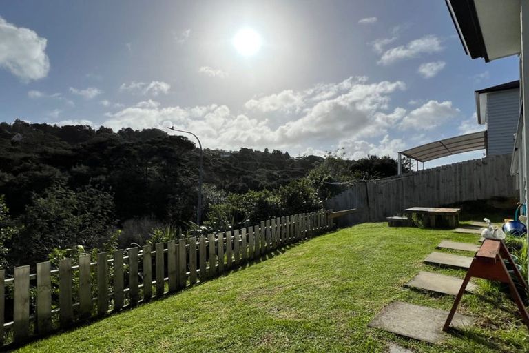 Photo of property in 128 Tamahere Drive, Glenfield, Auckland, 0629