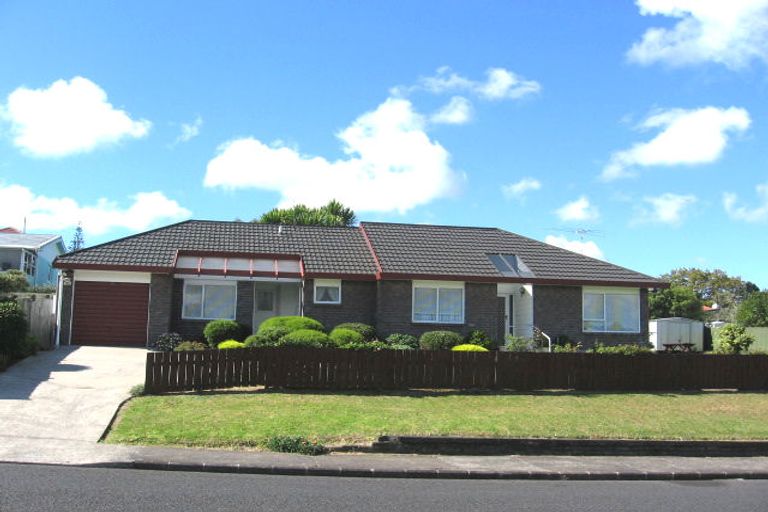 Photo of property in 40 Captain Scott Road, Glen Eden, Auckland, 0602