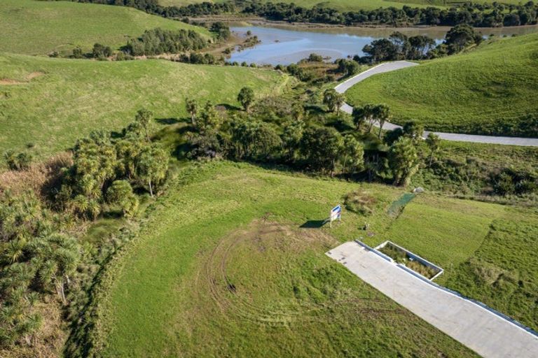 Photo of property in 9 Waipatukahu Lane, Raglan, 3225