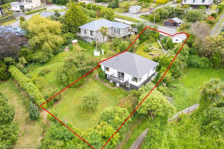 Photo of property in 17 Days Road, Lyttelton, 8082