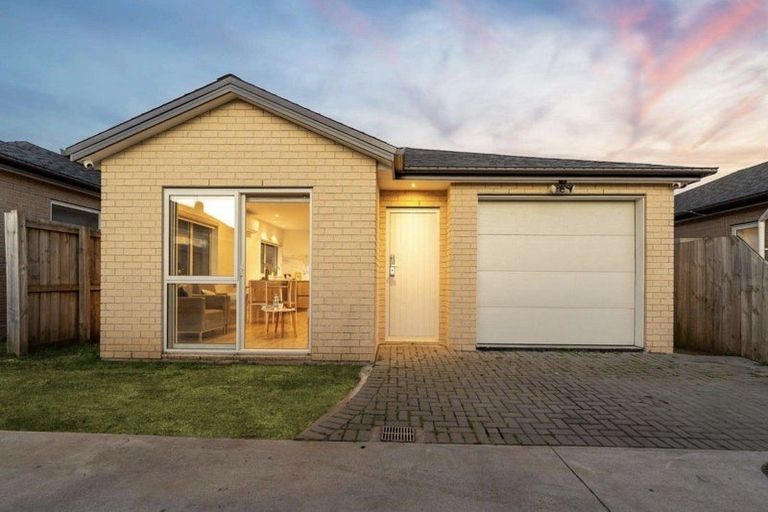 Photo of property in 61c Settlement Road, Papakura, 2110