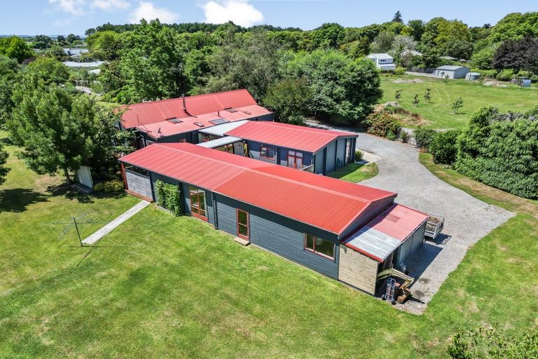Photo of property in 66-66a Kuratawhiti Street, Greytown, 5712