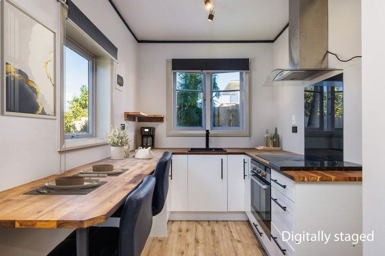 Photo of property in 43 Awatere Street, Clover Park, Auckland, 2023