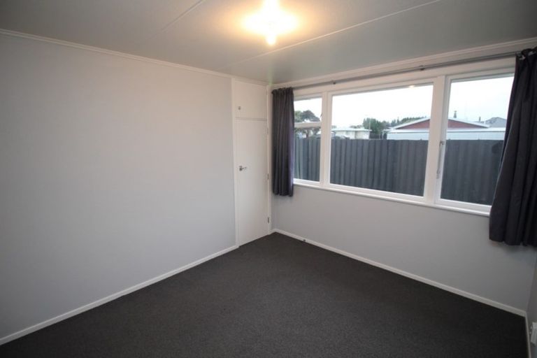 Photo of property in 19 Fergusson Street, Marton, 4710