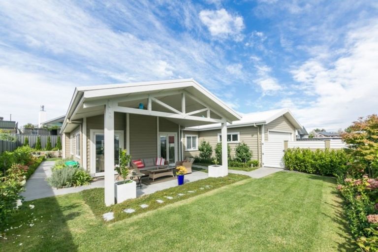 Photo of property in 44 Percy Berry Place, Havelock North, 4130