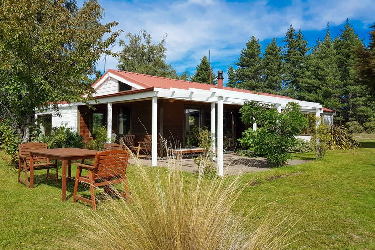 Photo of property in 32 Murray Place, Lake Tekapo, 7999