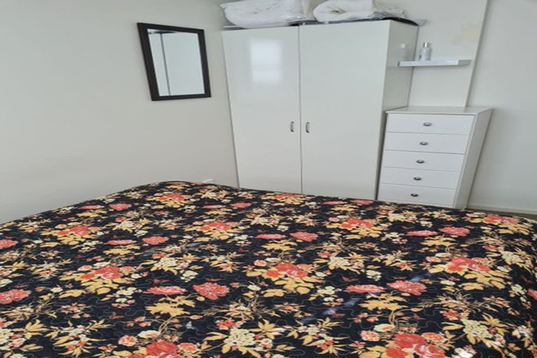 Photo of property in 90 Seventh Avenue, Urenui, 4377