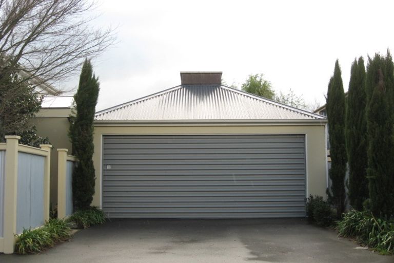 Photo of property in 3/133 Holly Road, St Albans, Christchurch, 8014