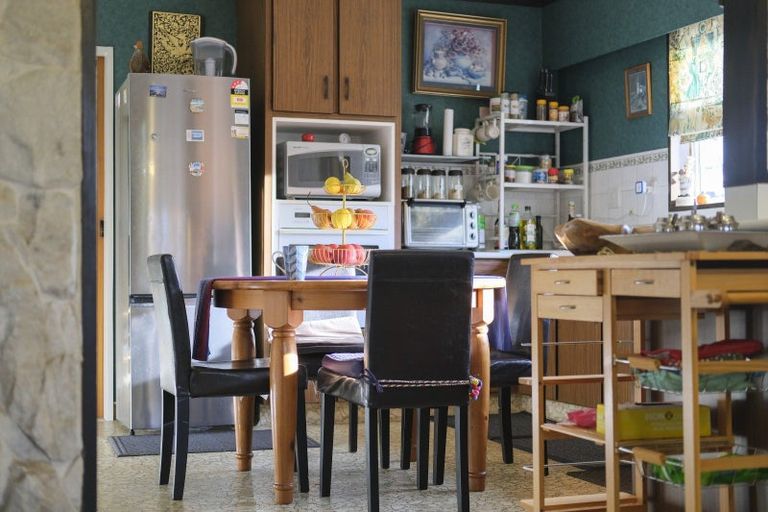 Photo of property in 117 Guy Street, Dannevirke, 4930