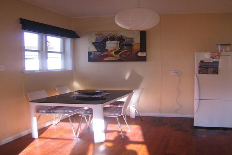 Photo of property in 14 Sunshine Avenue, Karori, Wellington, 6012