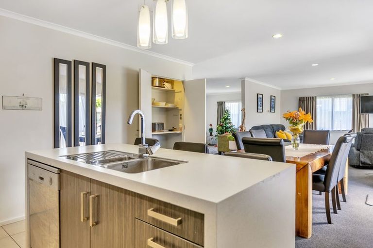 Photo of property in 4 Kipling Crescent, Owhata, Rotorua, 3010