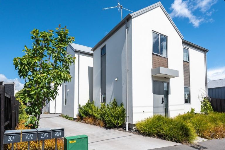 Photo of property in 2/20 Hume Street, Sydenham, Christchurch, 8023