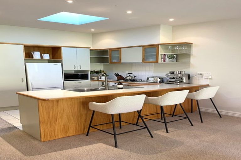 Photo of property in 3/36 Victoria Road, Devonport, Auckland, 0624