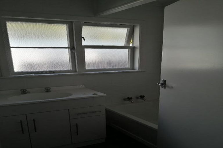 Photo of property in 7 Heretaunga Square, Silverstream, Upper Hutt, 5019