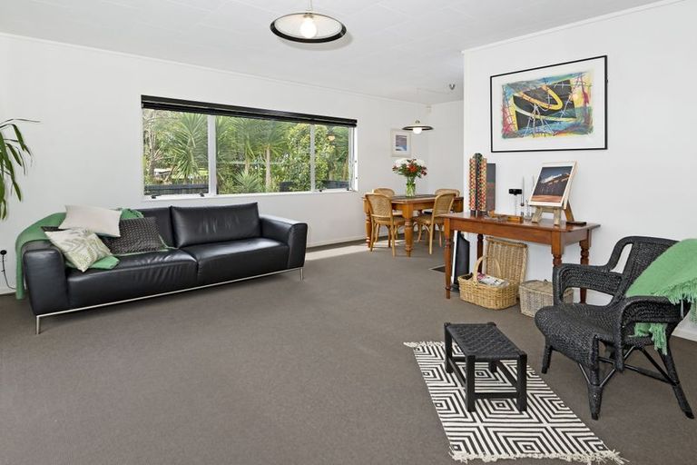 Photo of property in 62 Hamilton Drive, Waiuku, 2123