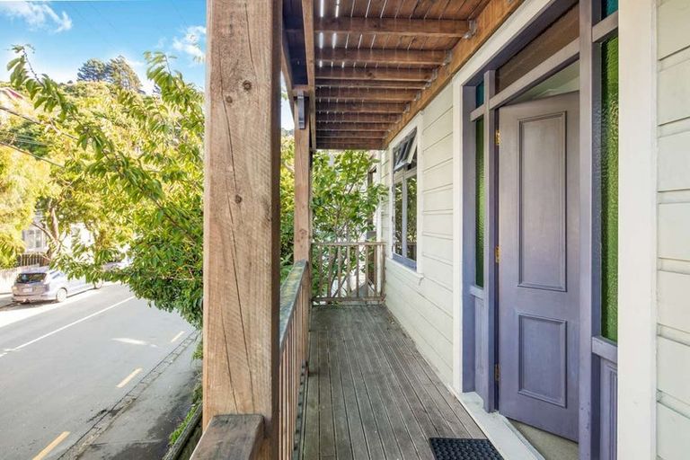 Photo of property in 146a Aro Street, Aro Valley, Wellington, 6021