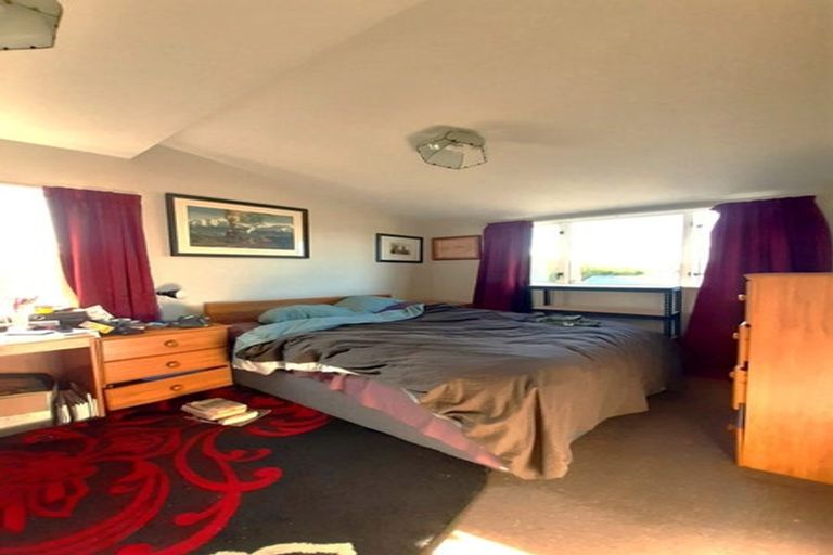 Photo of property in 1/11 Hollyford Avenue, Bryndwr, Christchurch, 8053