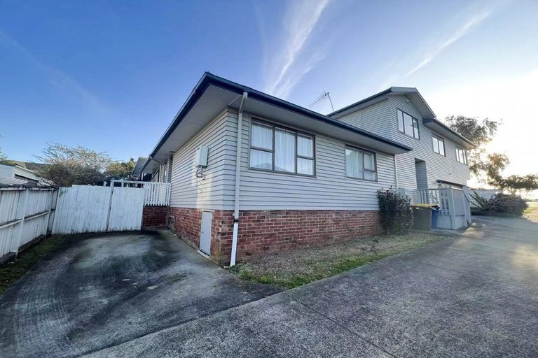 Photo of property in 16 Holland Road, Hillcrest, Auckland, 0627
