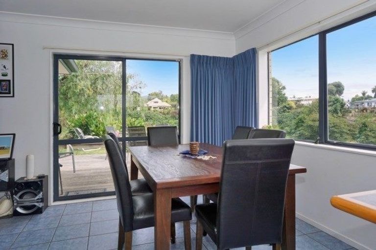 Photo of property in 12 Kiri Place, Te Puke, 3119