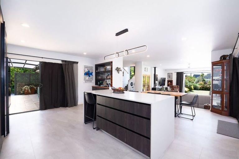 Photo of property in 28 Skudders Beach Road, Kerikeri, 0294