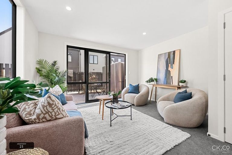 Photo of property in 130 Cambridge Terrace, Fairfield, Lower Hutt, 5011