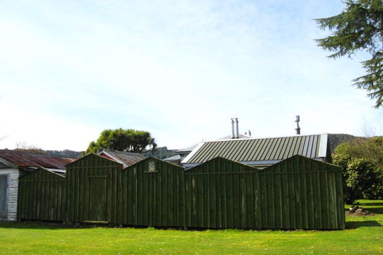 Photo of property in 17 Cavell Street, Reefton, 7830