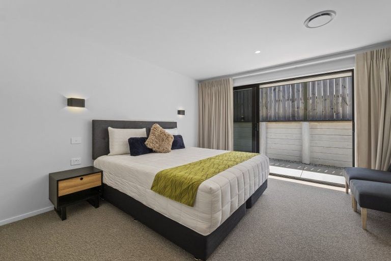 Photo of property in 40 Barrett Road, Whalers Gate, New Plymouth, 4310