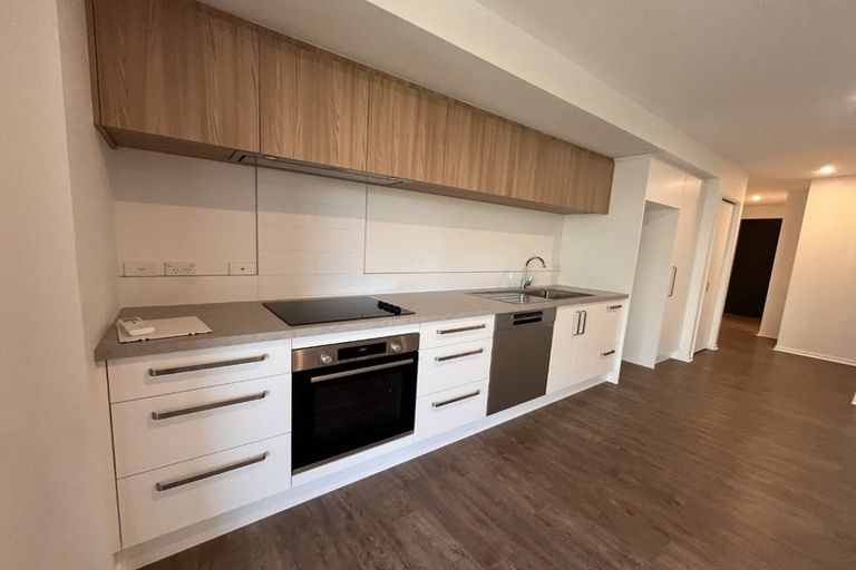 Photo of property in 2/1g Hewitts Road, Merivale, Christchurch, 8014