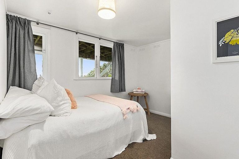 Photo of property in 54 Hornsey Road, Melrose, Wellington, 6023