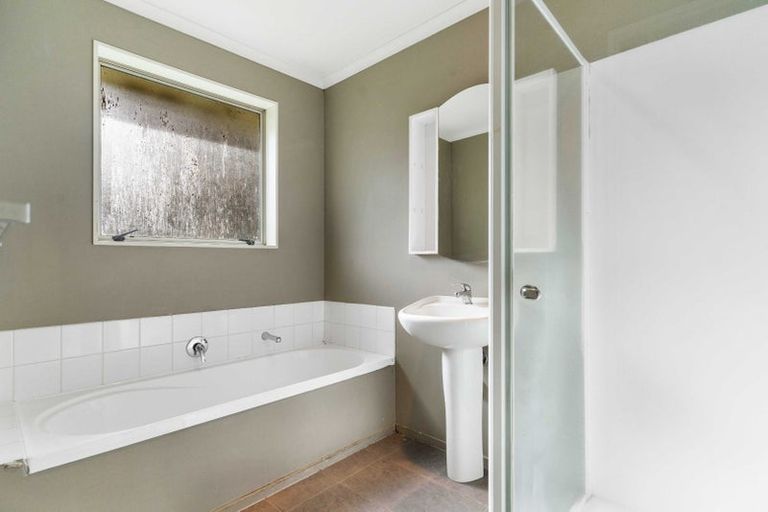 Photo of property in 9 Carillon Place, Massey, Auckland, 0614