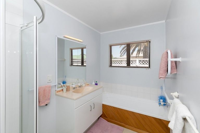 Photo of property in 33a Sandwich Road, St Andrews, Hamilton, 3200