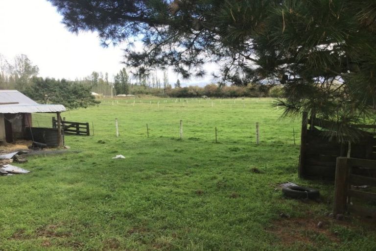 Photo of property in 35 Leslie Street, Waiau, 7332