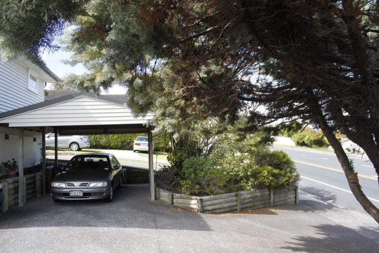 Photo of property in 2/17 Tristram Avenue, Forrest Hill, Auckland, 0620