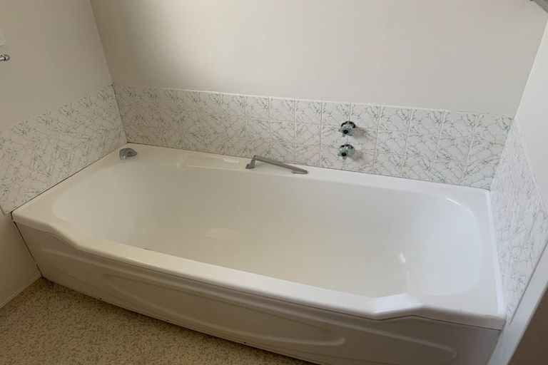 Photo of property in 41 Atkinson Street, Woodville, 4920