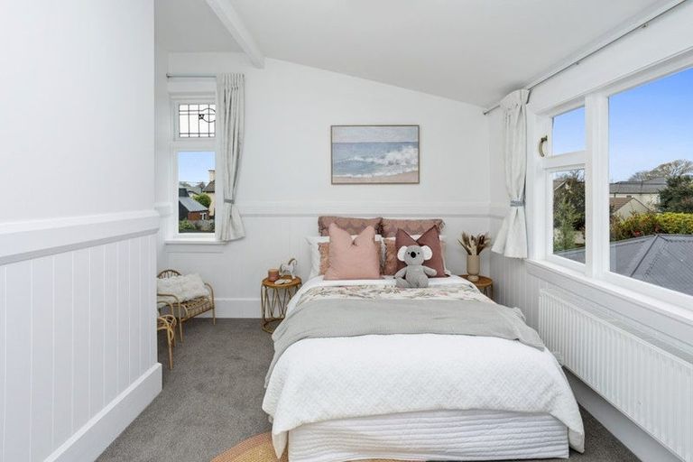 Photo of property in 31 Kotare Street, Fendalton, Christchurch, 8041