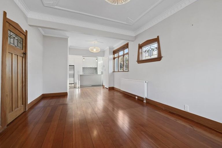 Photo of property in 24 Fitzherbert Street, Alicetown, Lower Hutt, 5010