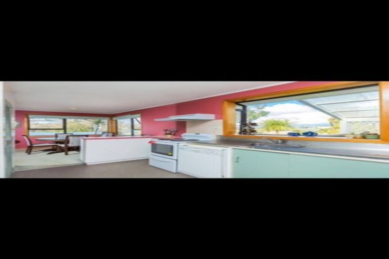 Photo of property in 1 Tiber Road, Forrest Hill, Auckland, 0620